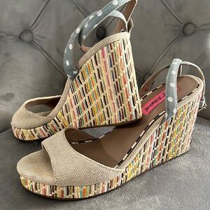 Betsey Johnson Women’s Shoes Wedge Heels in size 7 Multicolored